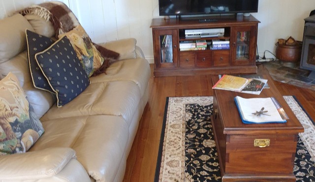 ASTLEY COTTAGE SPA & KING BED WITH FREE WIFI & Netflix