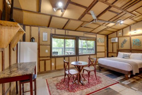 Aston Harbor Cabin, Walk to Lake Lafayette