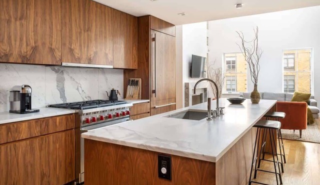 Astor House by RoveTravel 4BR TH w Private Roof