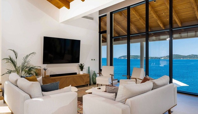 Astoundingly Beautiful Croatian Villa | 4 Bedrooms | Private Pool