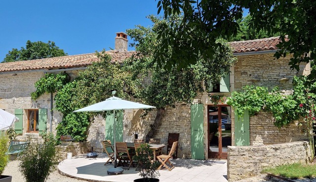 at domaine de pegon, in 6 restored gite with pool & reception room