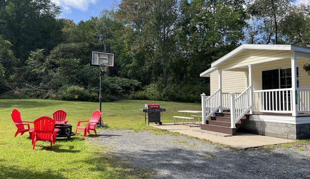 At Home Base I, 1 of 4 units. You'll feel right at home, 1/2 mile to Dreams Park
