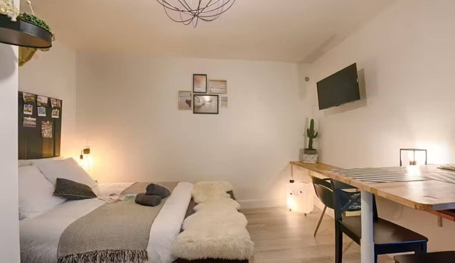 At Préfect'Nantes, downtown