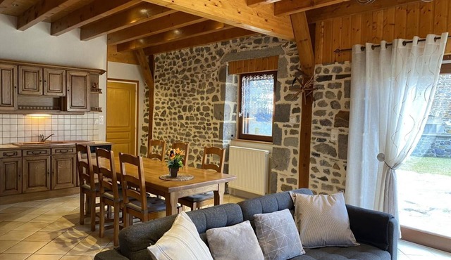 AT THE BARN - PERPEZAT