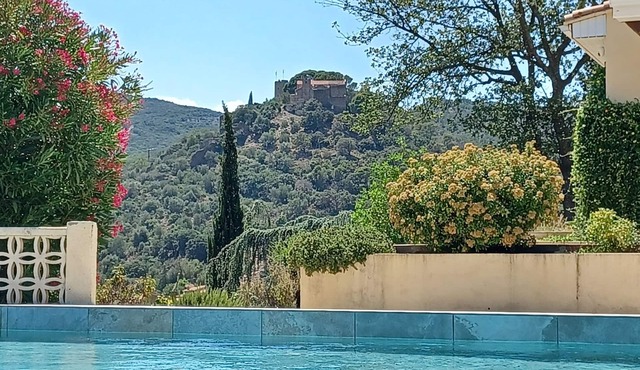 AT THE CASTLE OF O LE CASTEL