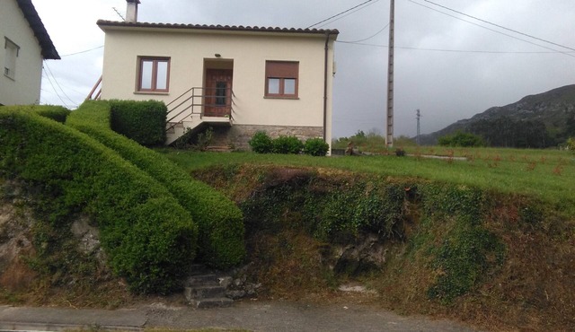 At the door of the peaks of europa v. V la maria diego offers everything to