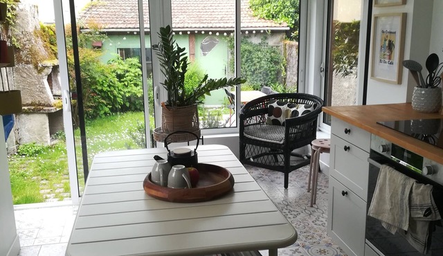 At the entrance to the charming village of TRENTEMOULT, La maison de Joséphine,