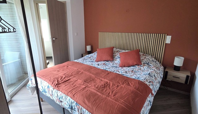 At the foot of the woods! Bed & Breakfast
