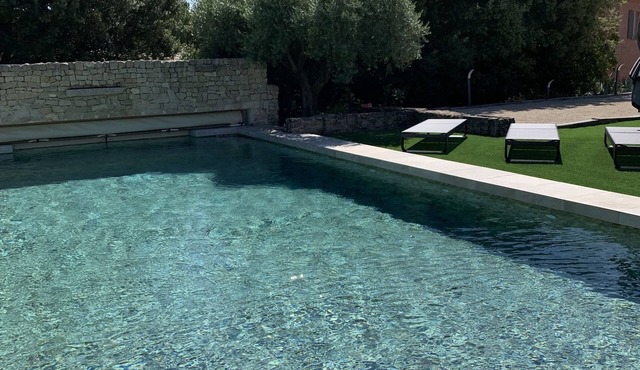 At the foot of Mont Ventoux, exceptional view, beautiful spacious house in a quiet location