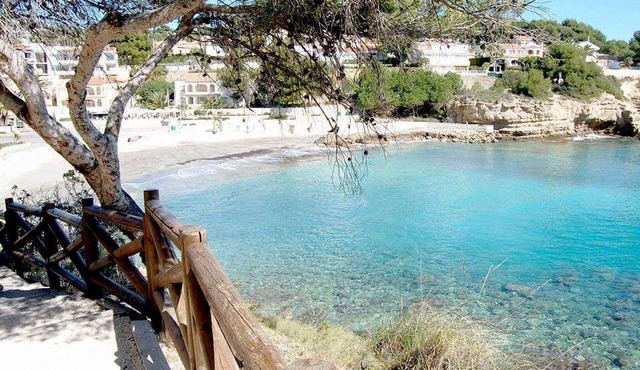 At the foot of Portet beach, ideal apartment for an unforgettable vacation.