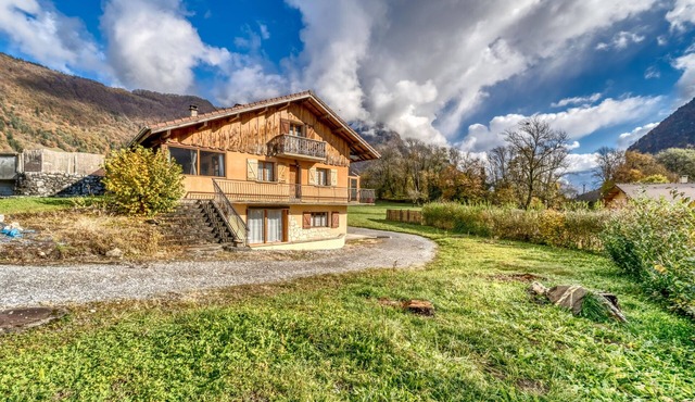 AT THE FOOT OF THE MOUNTAINS furnished 3star tourist accommodation(2023 ranking)