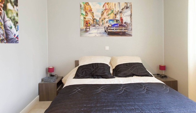 At the gates of Beauval Zoo