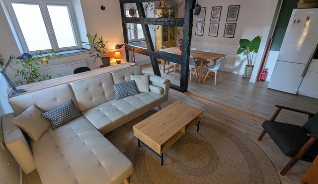 At the gateway to the vineyards