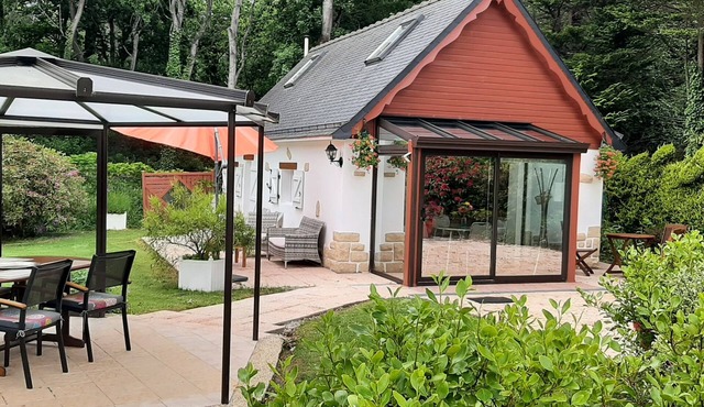 at the gite du bois d'amore in a quiet area 2,5km from the city - from the sea