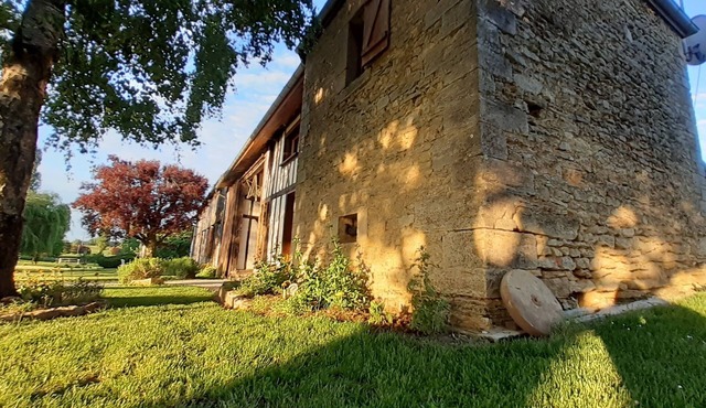 At the Gites d'Haromagnyl - 13 people