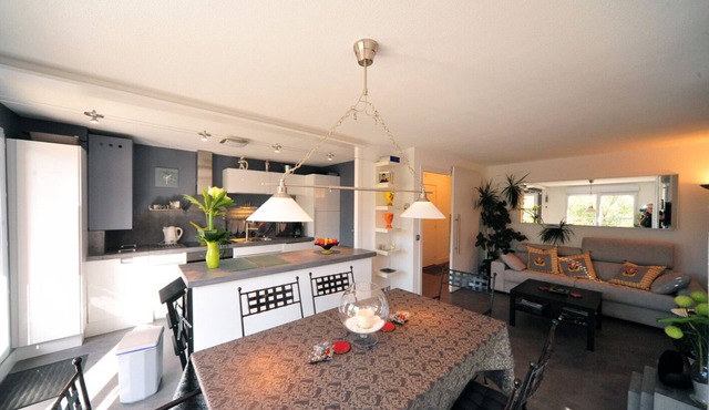 At the heart of Annecy, 2 bedrooms, 4 persons, 4 star ranked Magic Moments Apart