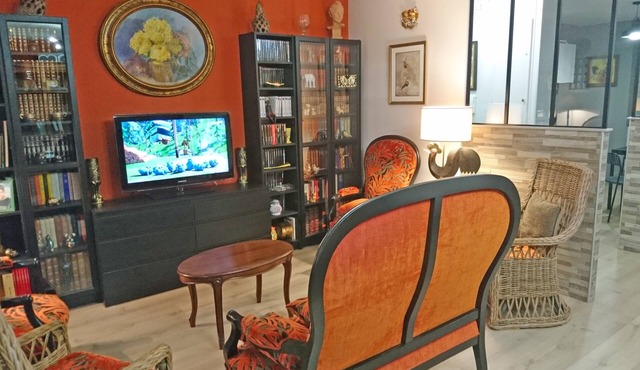 At the heart of the city, at the center of history, in an 18th-century residence