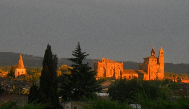 AT THE RHYTHM OF THE SEASONS