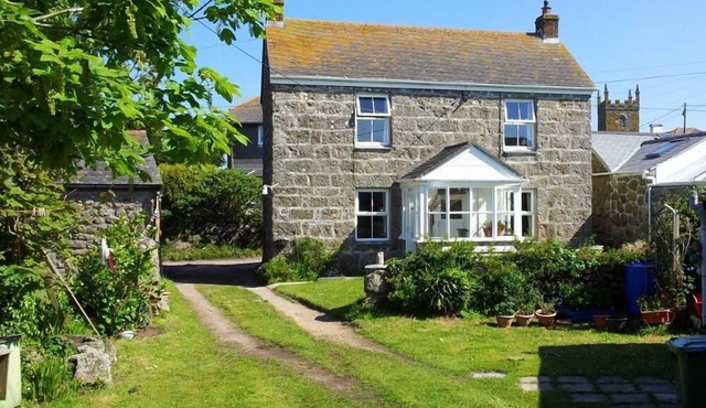 At the very end of Cornwall , charming fisherman's cottage
