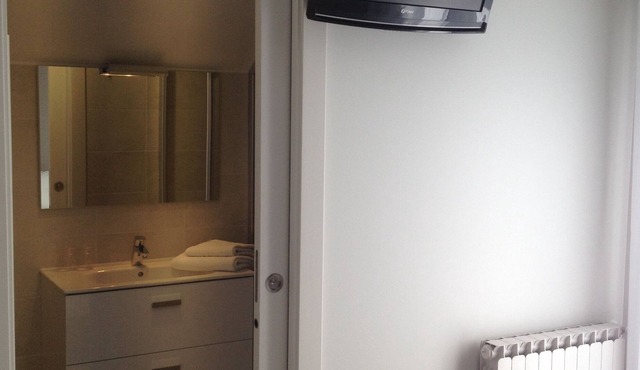 AT VICTOR- super F1 FURNITURE STAND - 2-3 PERSON- NEAR TRAIN STATION AND SHOPS