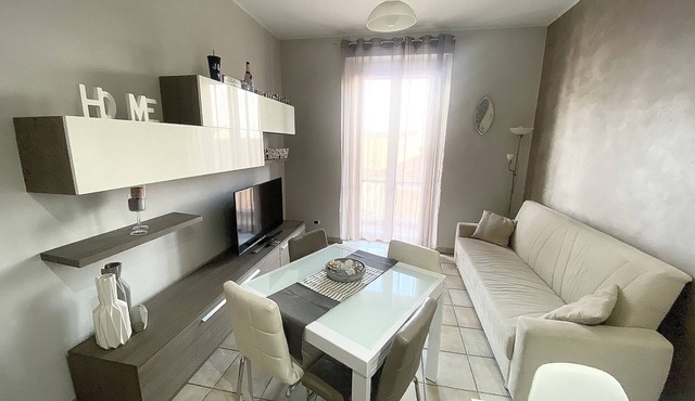 At your home: charming one-bedroom apartment