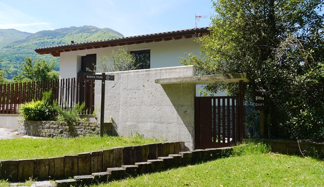 Atari rural apartment, in the Aralar Natural Park