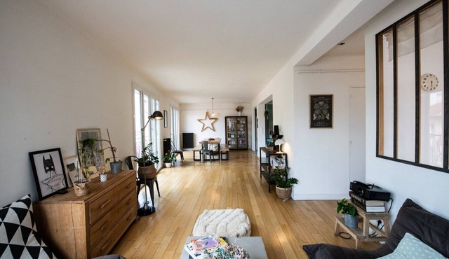 Atelier St Didier-Spacious w/large balcony- Saône