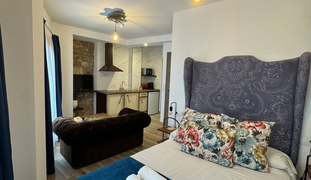 ATENEO CUENCA, BOUTIQUE SUITES, with kitchen in the historic center.