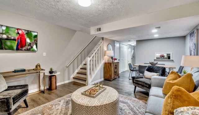 ATH - Smyrna - 2BR - Sleeps 6 - Pet Friendly (1695)