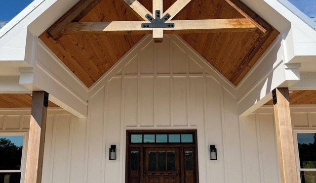Athens-Lake Oconee Farmhouse