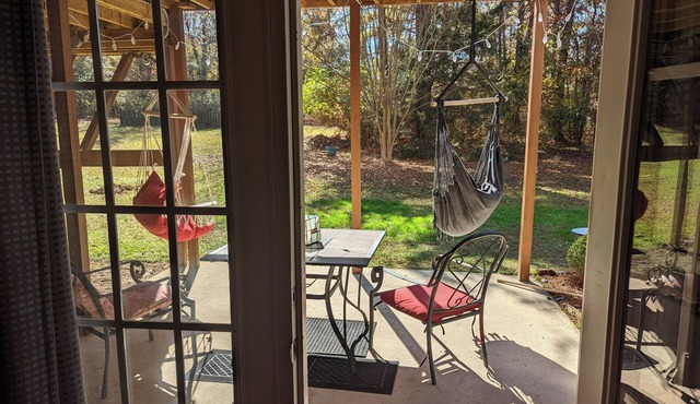 Athens Vibe Cozy Place, ready for Gameday!