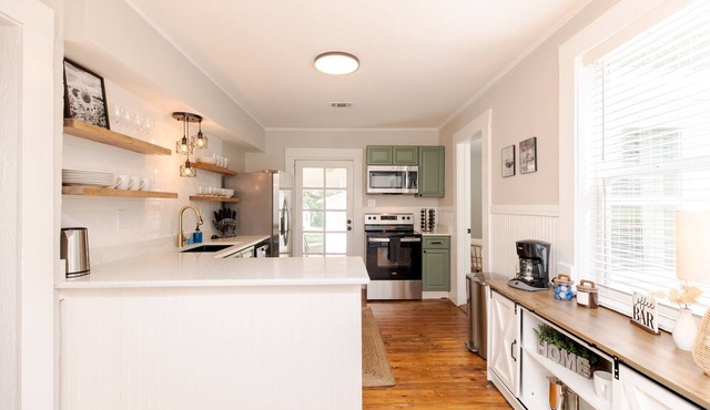 AtHome+1 | Southern 3BR Charm | Perry Fairgrounds