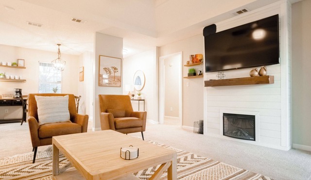 AtHome+1 Stay | Cozy 3BR | Sleeps 9