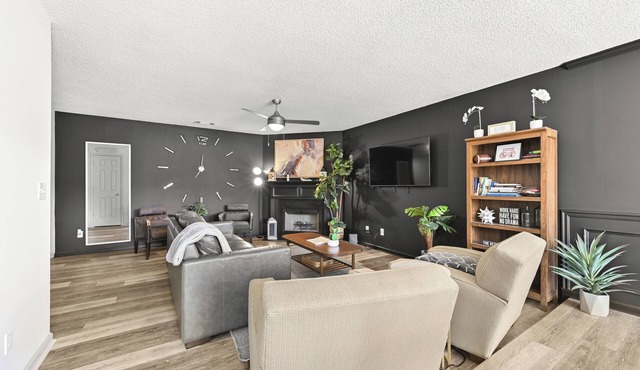 Atlanta, Airport, Entire Home Sleeps 9, 4BR's, 2.5Baths, 5Beds