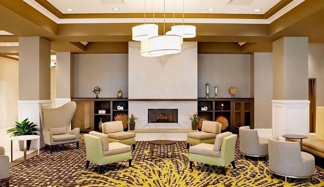 Atlanta Experience! Pet-Friendly Stay! Free Shuttle to ATL Airport & Indoor Pool