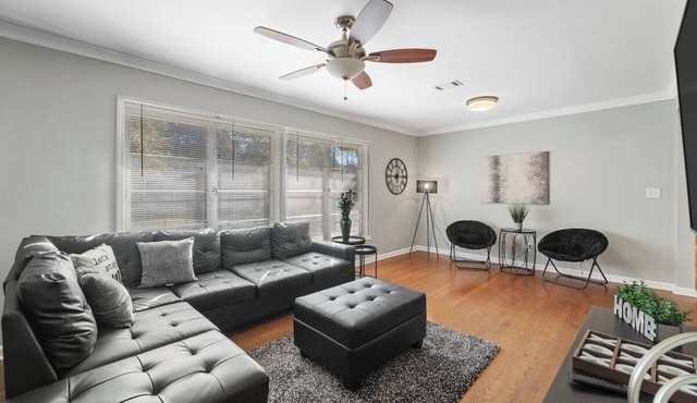 Atlanta Family Retreat Stylish 4BR Getaway