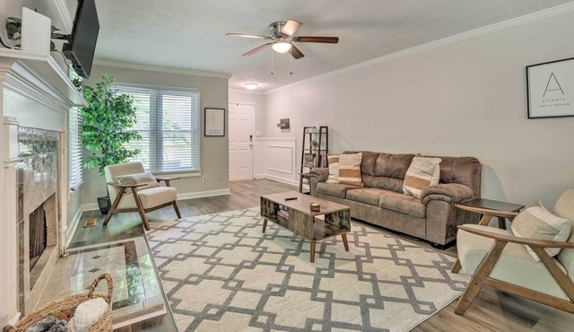 Atlanta Home w/ Fireplace < 7 Mi to Downtown!