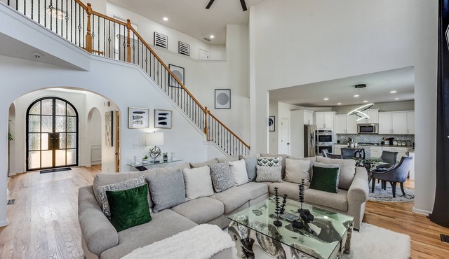 Atlanta Luxury Home (8bedrooms)