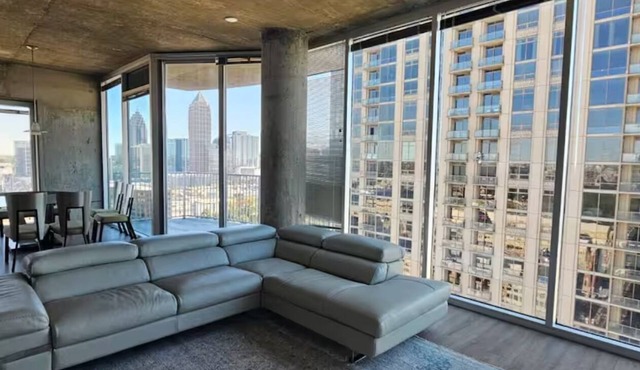 Atlanta Luxury Penthouse w/skyline view
