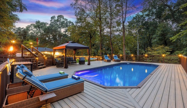 Atlanta Oasis: Upscale Home with Games, BBQ, HotTub & Heated Pool