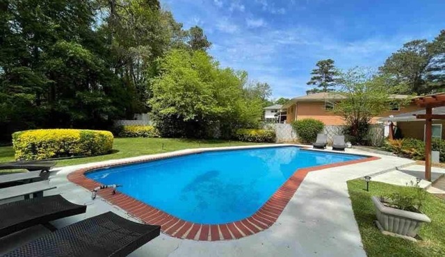 Atlanta Private Pool 5BR, Sleeps 14