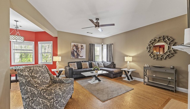 Atlanta Retreat : Spacious Home with Office