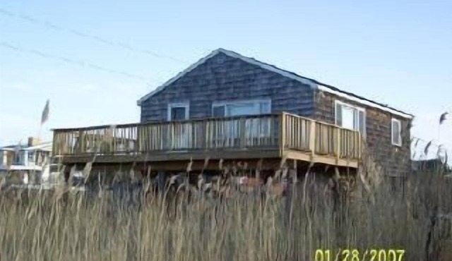 Atlantic Avenue Cottage - You Can't Beat This View!