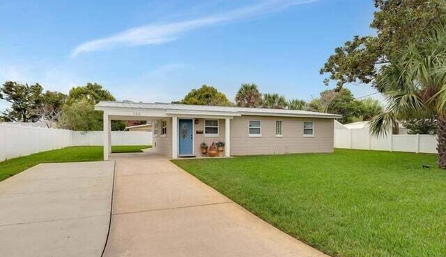 Atlantic Beach Home 1 Mile from the Ocean