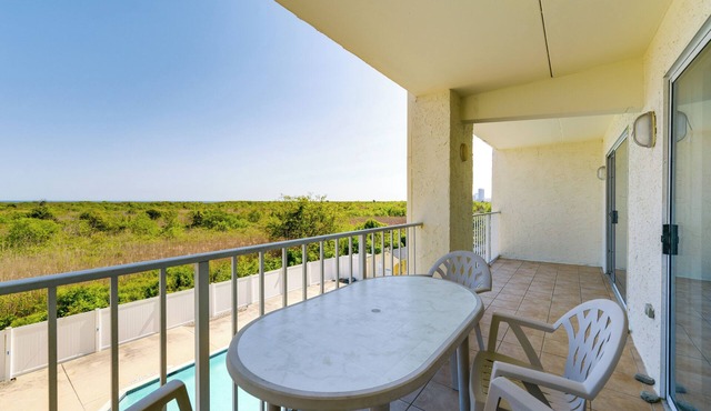 Atlantic City Area Vacation Rental w/Pool Access!