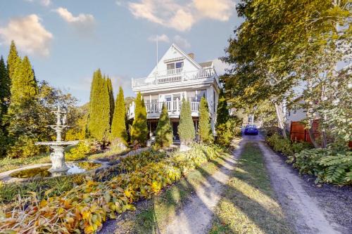 Atlantic Gardens I