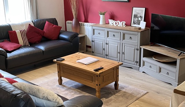 Atlantic Reach Cottage, Newquay. Large 4 bed villa with leisure services & WiFi