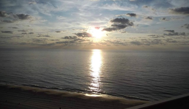 Atlantis 1608 2 Bedroom Condo by RedAwning