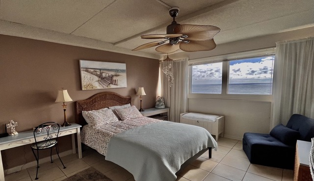 Atlantis Oceanfront On The Beach~2BR/2BA Pool Balcony ~ July Mini Stay Dates!
