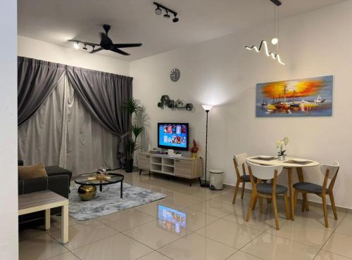 Atlantis Residences by UVM Stay -4 Pax